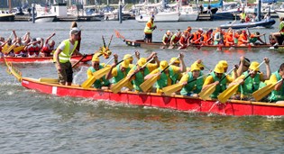 Drakenbootrace Hoorn zondag 21 augustus 