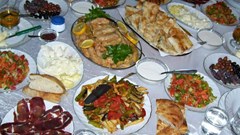 Uitnodiging 15 juni: Buurt-Iftar in het vriendschapshuis