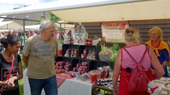 Zomerse markt aktiviteiten