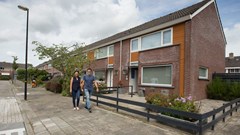 Wooncompagnie brengt bij 62 woningen dakisolatie aan