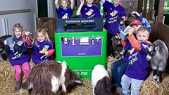 Help kinderboerderij MAK Blokweer aan een Wecycle Dierendagbonus